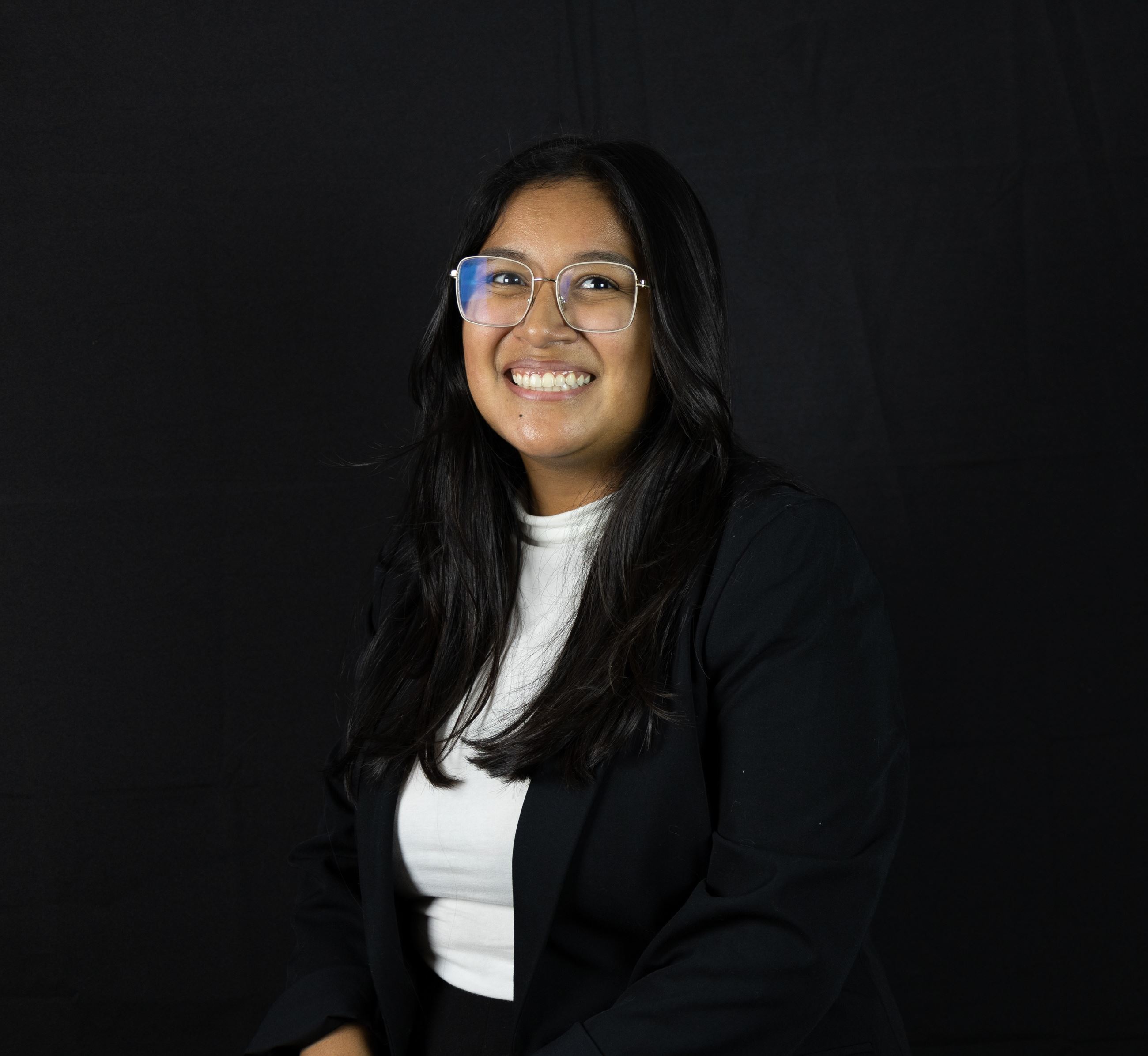 Yeimi Darville Headshot1